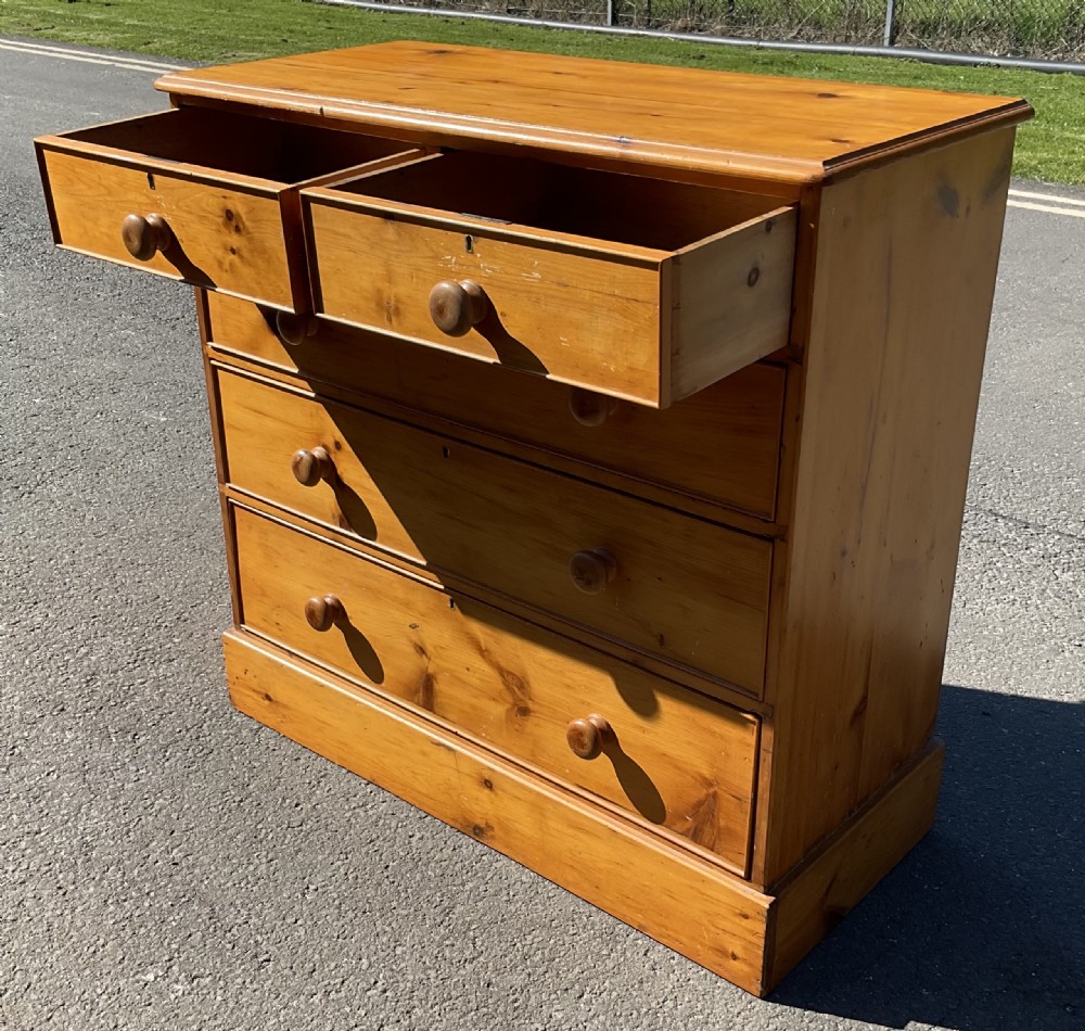 Victorian Pine Chest of Drawers  View X