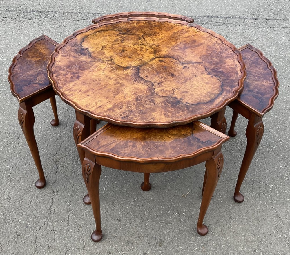 Queen Anne Style Circular Nest Coffee Table 