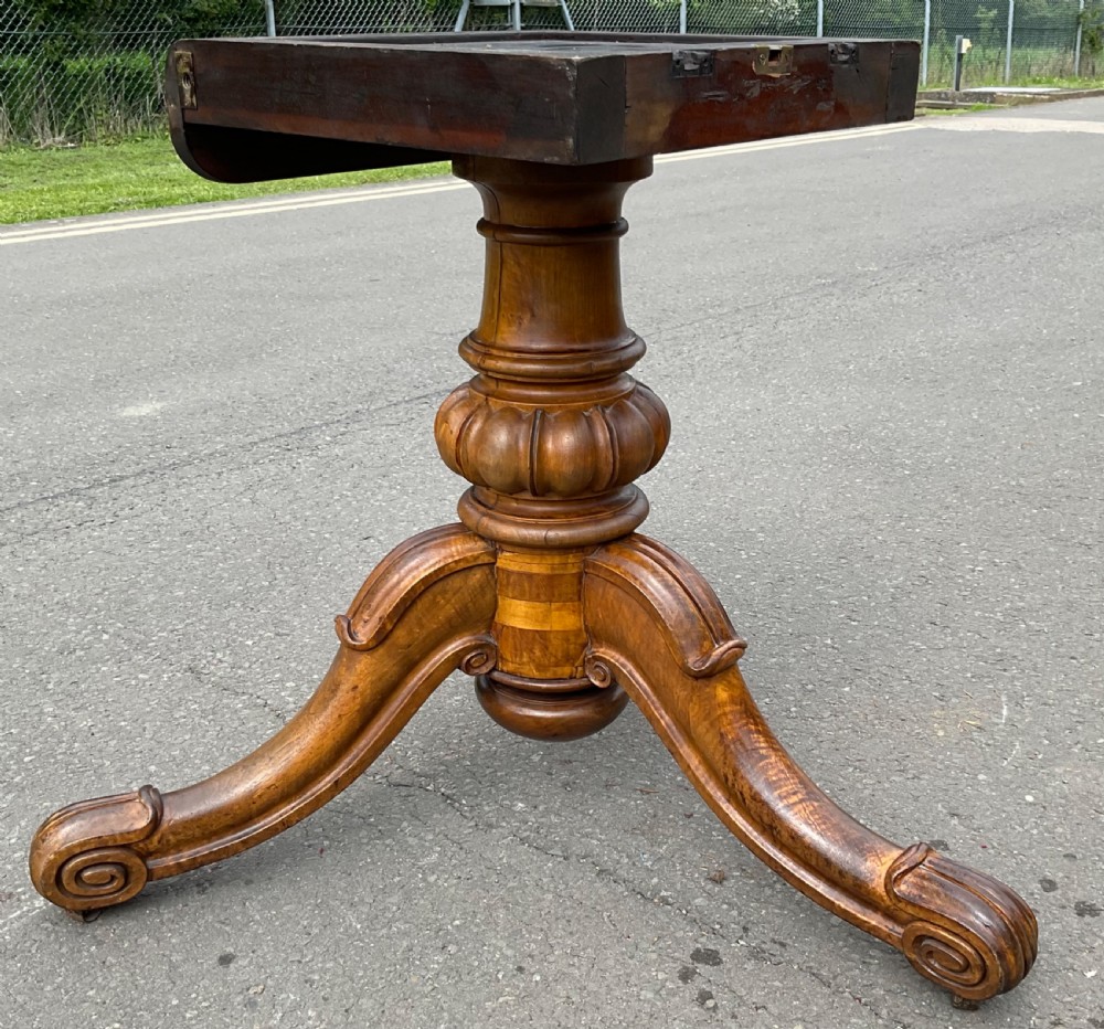 Victorian Mahogany Circular Pedestal Breakfast Table  View VII