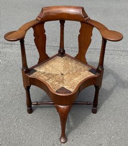 GEORGIAN MAHOGANY CORNER ARMCHAIR