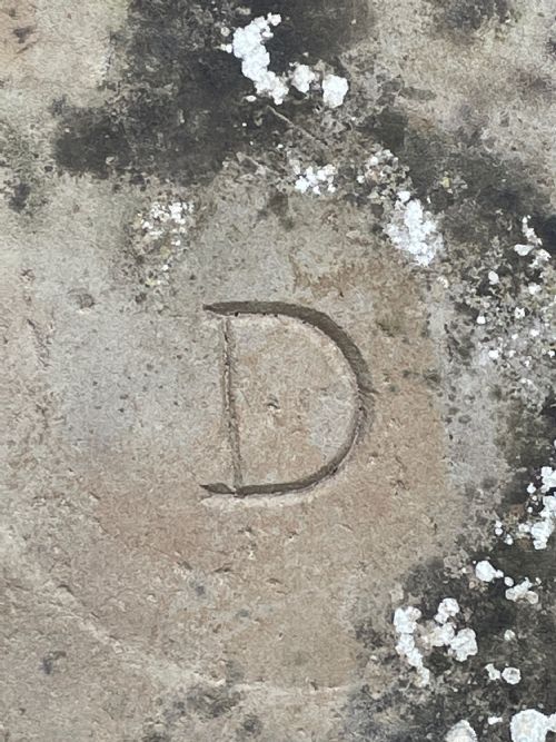 19TH CENTURY LIMESTONE MILL STONE BASE - ADDITIONAL PHOTO 1