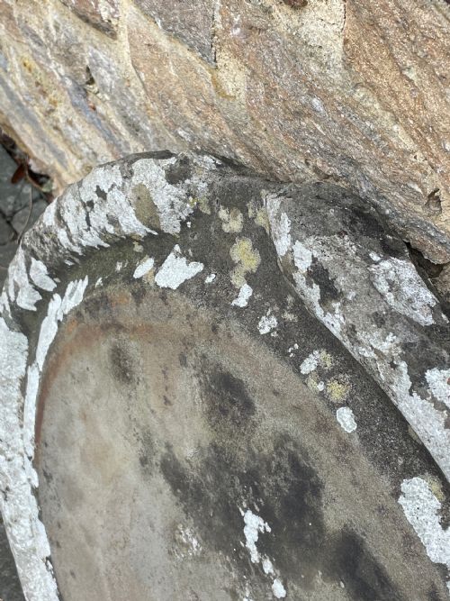 19TH CENTURY LIMESTONE MILL STONE BASE - ADDITIONAL PHOTO 5