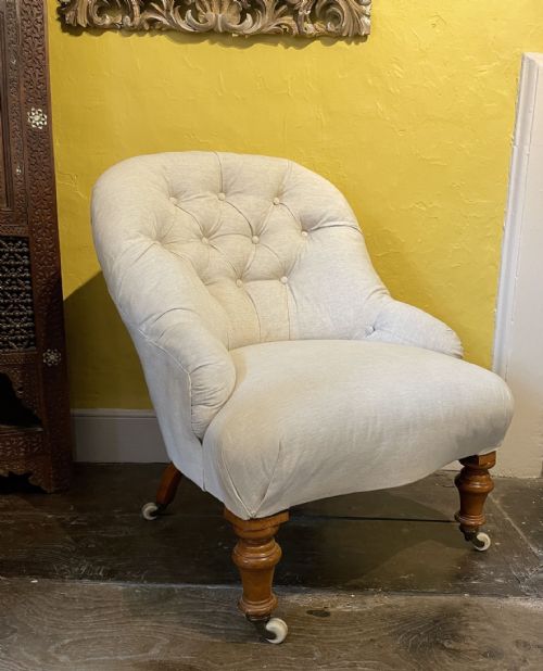 Victorian Buttton Back Tub Armchair