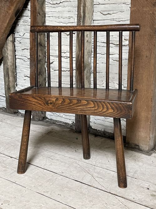 Child's Oak Stickback Country Settle / Chair