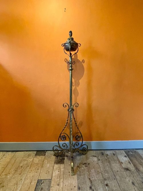 Victorian Adjustable Brass Standard Lamp in the Manner of Was Benson