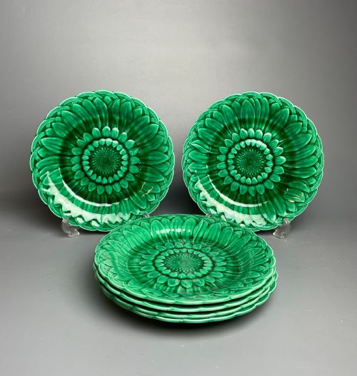 Six Victorian Wedgwood Majolica Sunflower Plates