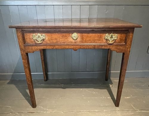 Georgian Oak Side Table with Single Frieze Drawer