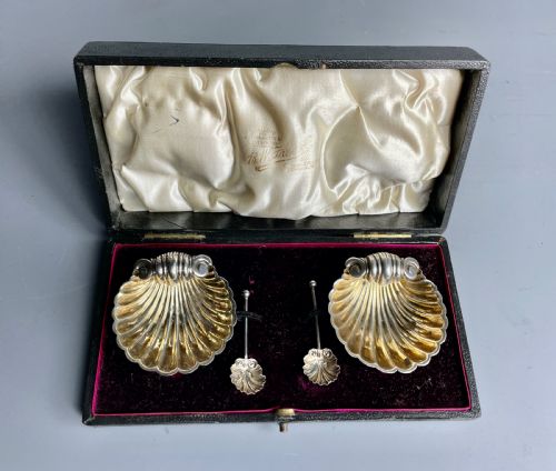 Pair of Shell Shaped Silver Salts & Spoons, Birmingham 1896