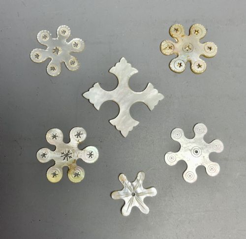 Six Various Palais Royale Mother of Pearl Thread Winders