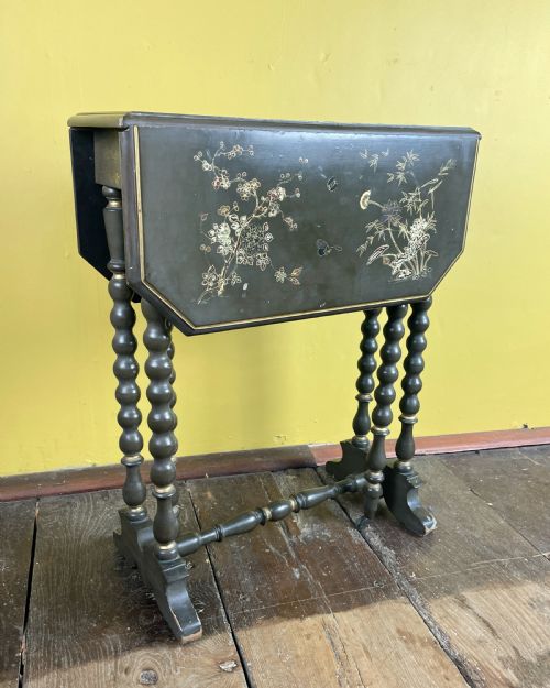 Victorian Japonisme Green Ground Bobbin Turned Sutherland Occasional Table