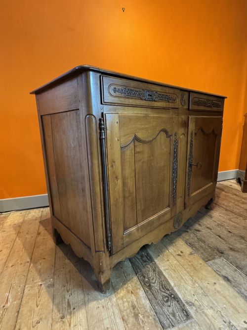 EARLY 19TH CENTURY FRENCH WALNUT BUFFET - ADDITIONAL PHOTO 8