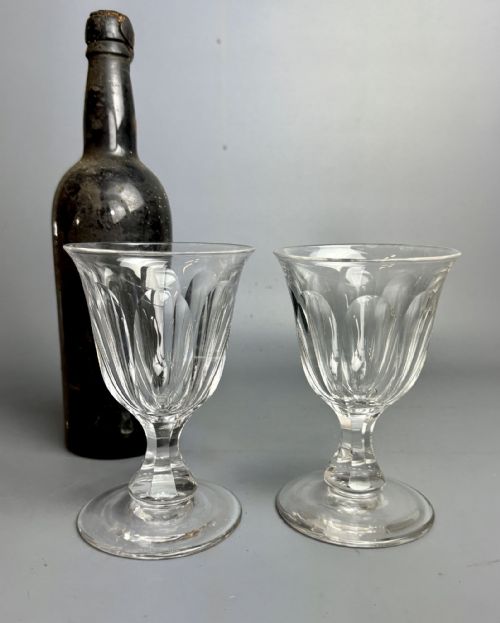LARGE PAIR OF VICTORIAN CUT GLASS RUMMERS WINE GLASSES - ADDITIONAL PHOTO 1