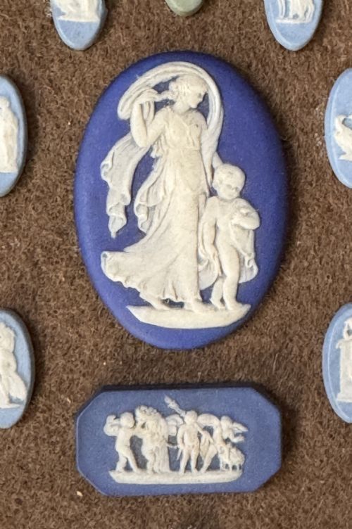 FOURTEEN WEDGWOOD JASPERWARE NEOCLASSICAL CAMEOS FRAMED - ADDITIONAL PHOTO 1