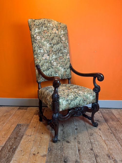 19TH CENTURY FRENCH TAPESTRY UPHOLSTERED WALNUT ARMCHAIR IN LOUIS XIII STYLE - ADDITIONAL PHOTO 1