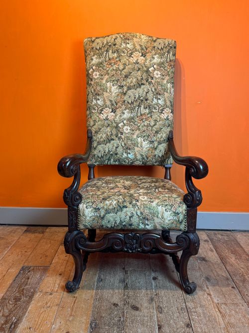 19TH CENTURY FRENCH TAPESTRY UPHOLSTERED WALNUT ARMCHAIR IN LOUIS XIII STYLE - ADDITIONAL PHOTO 2