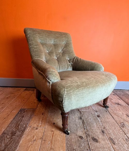 fig 1. Antique Button Back Occasional Chair