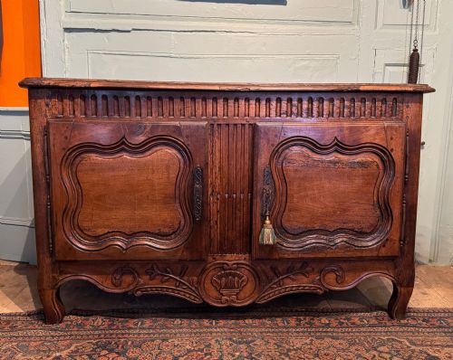 FRENCH 18TH CENTURY WALNUT BUFFET - ADDITIONAL PHOTO 2