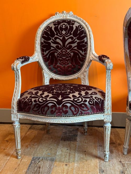PAIR OF 19TH CENTURY FRENCH CARVED PAINTED FAUTEUILS IN LOUIS XVI TASTE - ADDITIONAL PHOTO 5