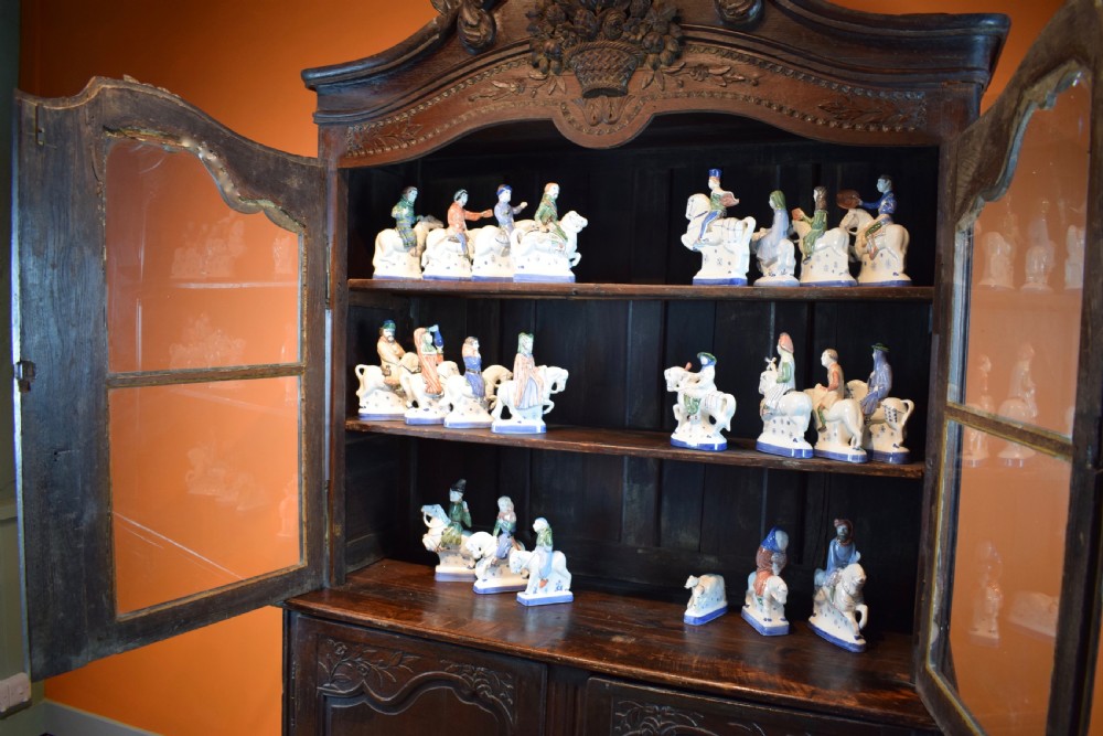 French 18th century oak buffet a deux corps View VII