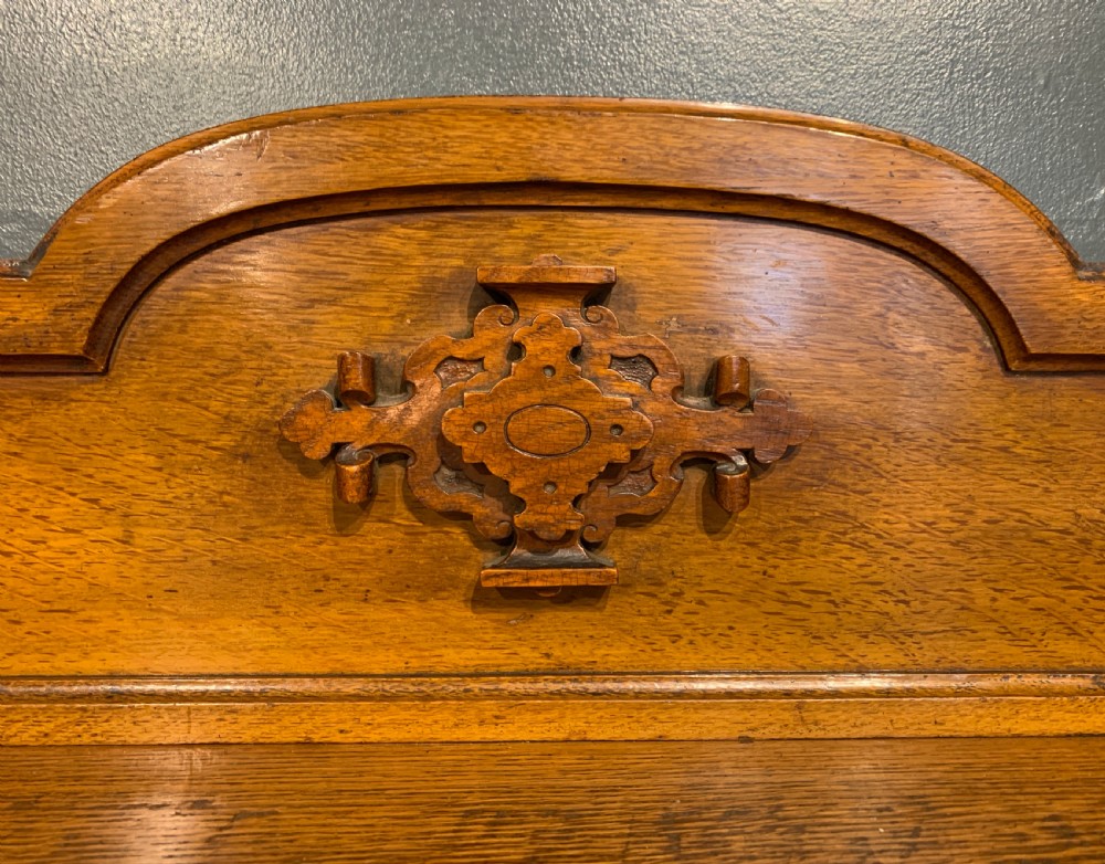 Victorian Light Oak Open Buffet / Server View IV