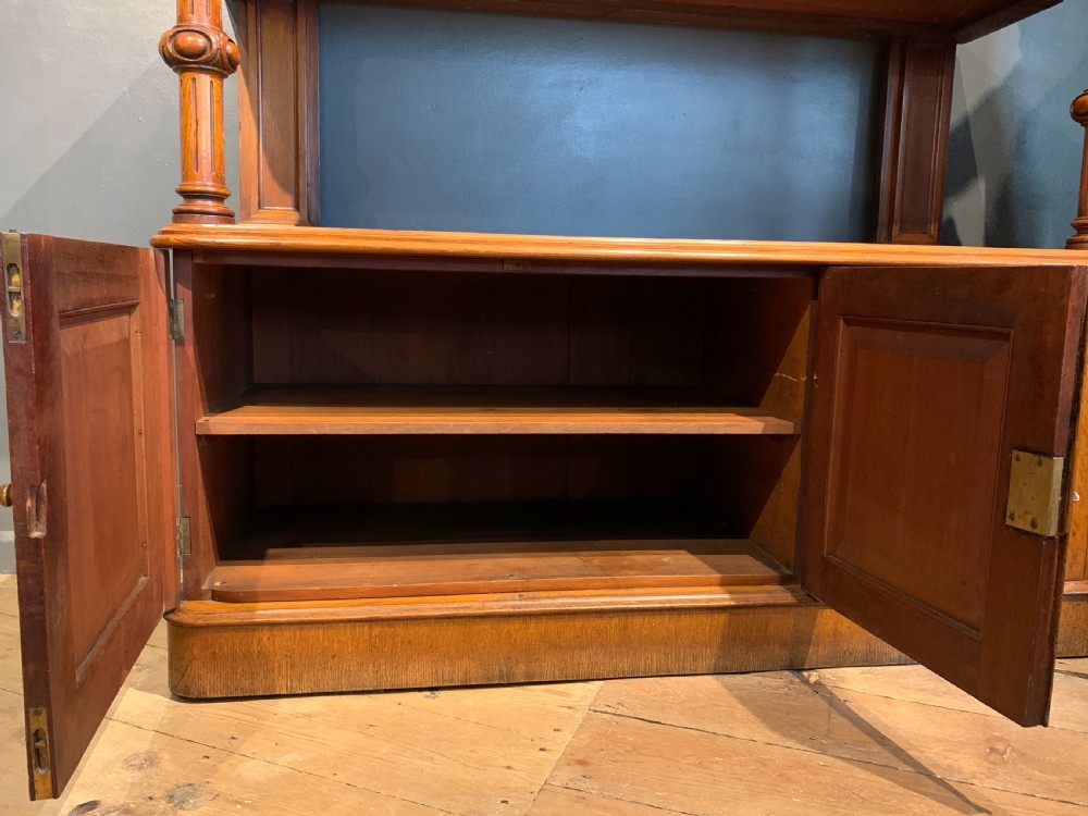 Victorian Light Oak Open Buffet / Server View V