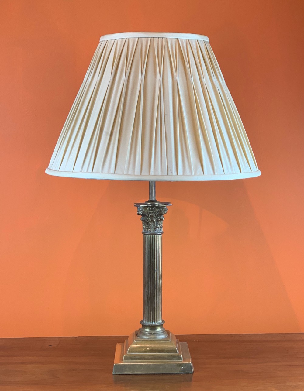 Antique brass corinthian column table lamp