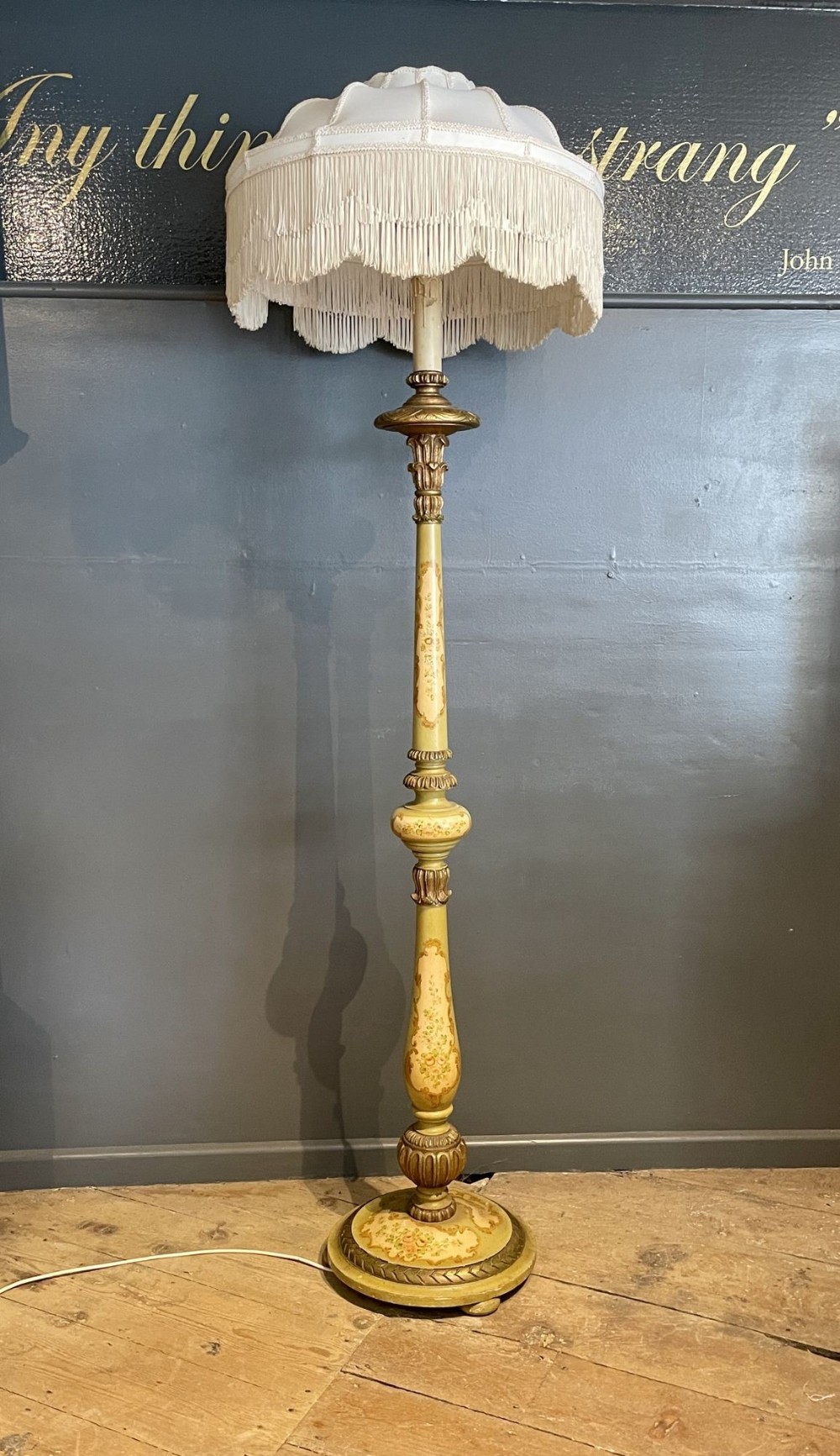 Vintage Italian painted and giltwood standard lamp
