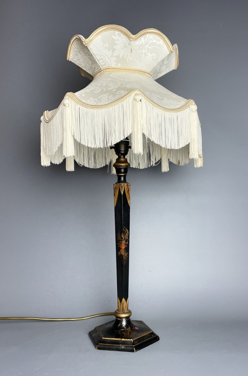 Black Chinoiserie Decorated Table Lamp