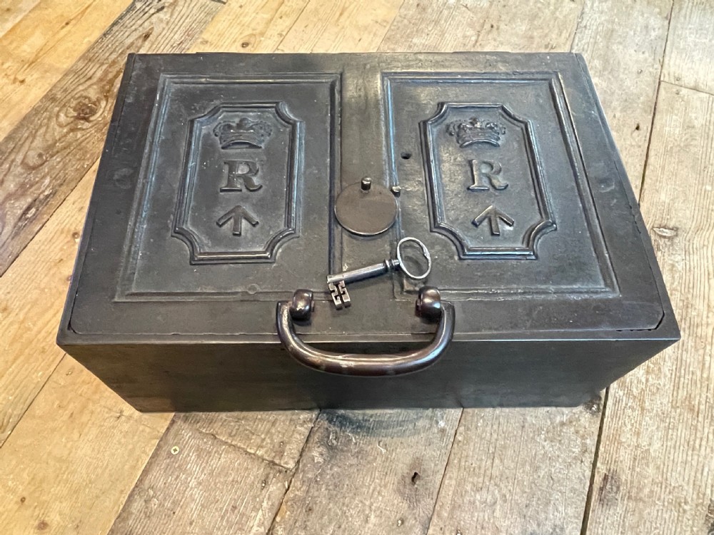 Victorian cast iron Military paymaster / revenue strongbox chest View III