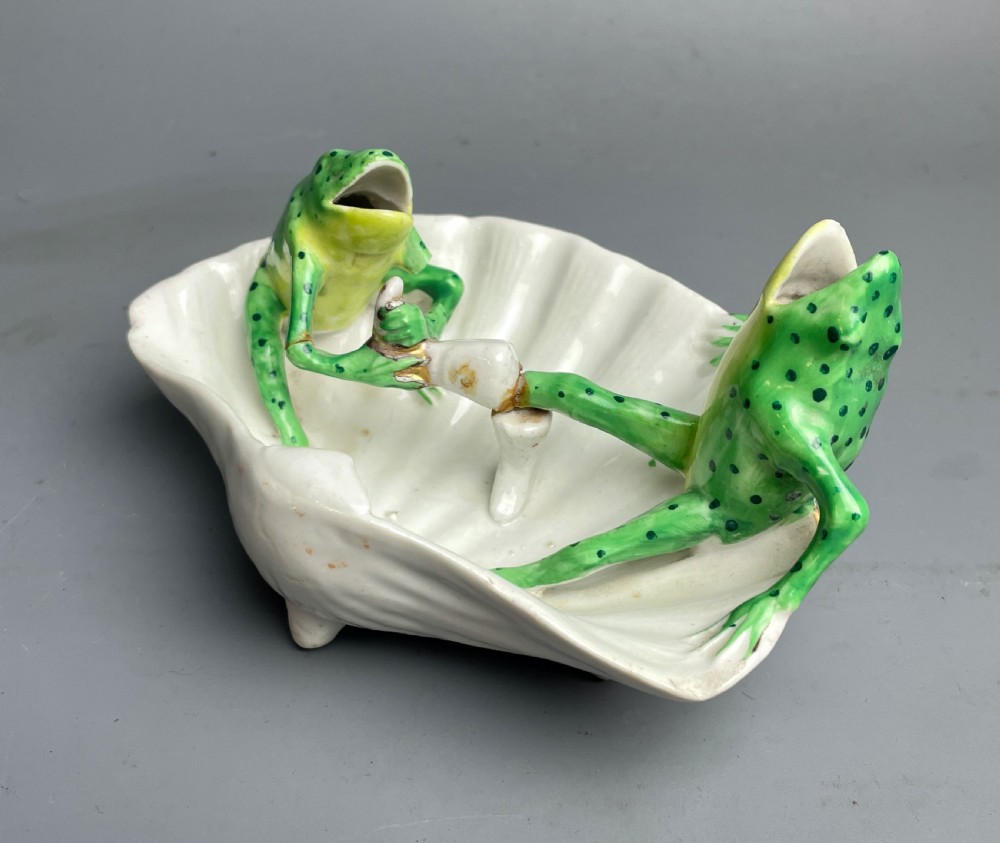Continental novelty porcelain dish of two frogs fairing View III