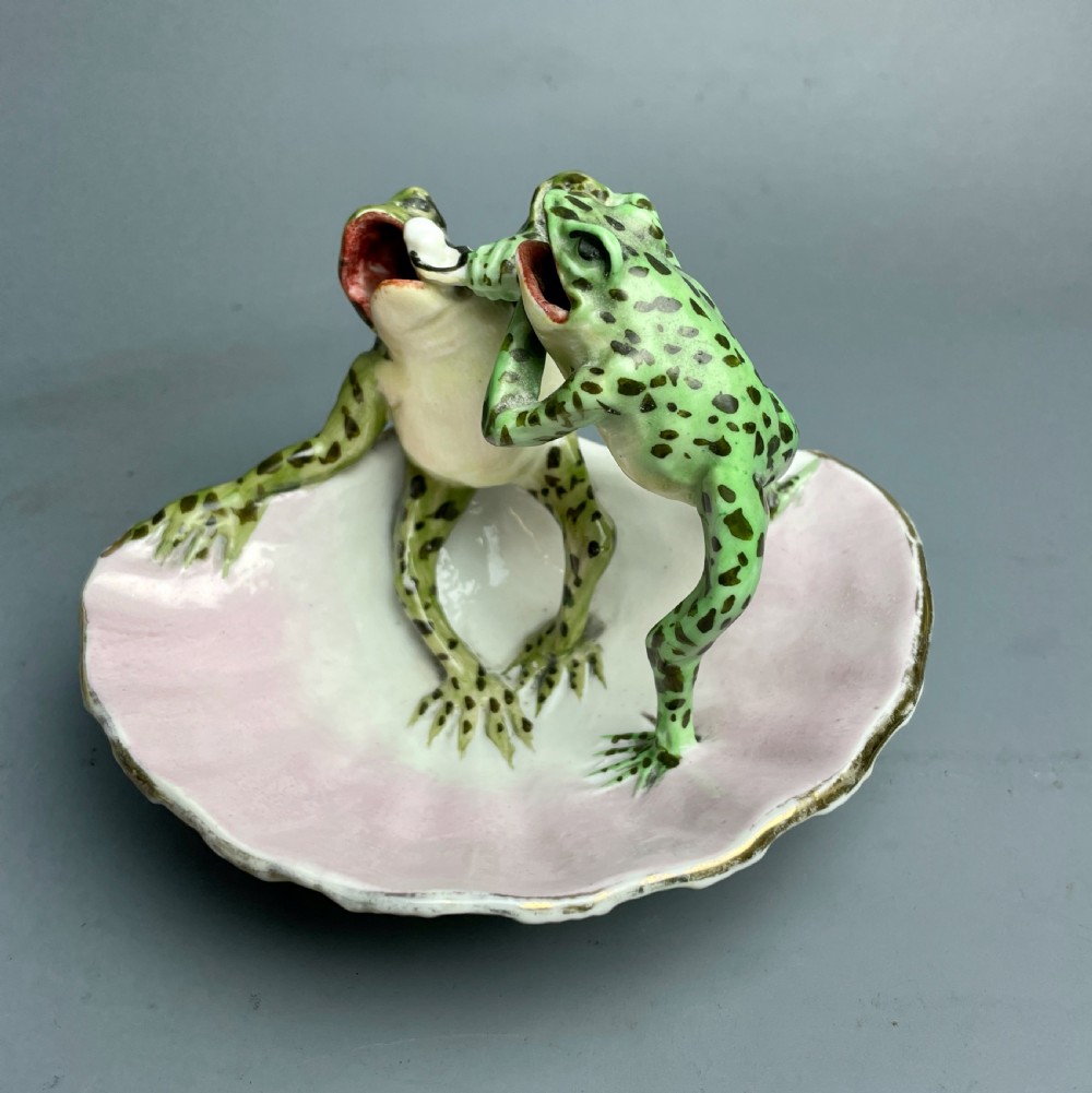 Continental Porcelain Novelty Dish of Two Frogs Fairing View II