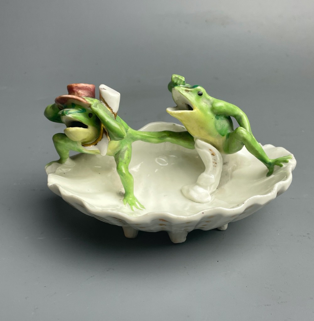 Continental novelty porcelain fairing dish of two frogs View III