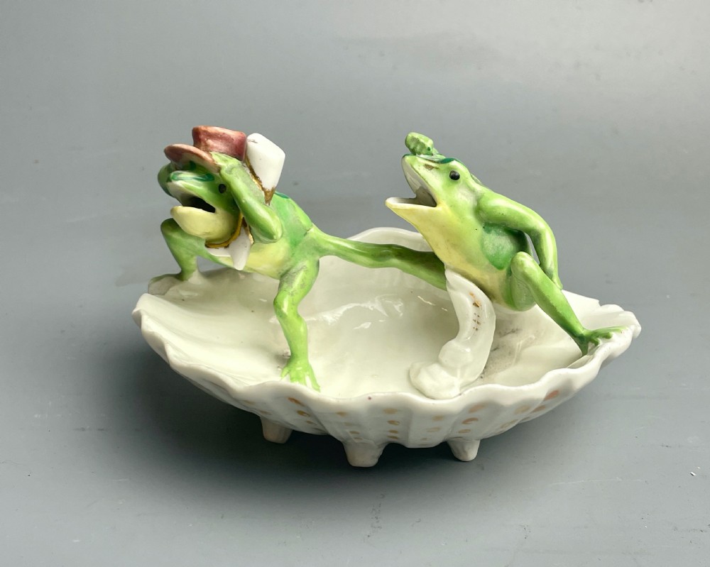 Continental novelty porcelain fairing dish of two frogs View V