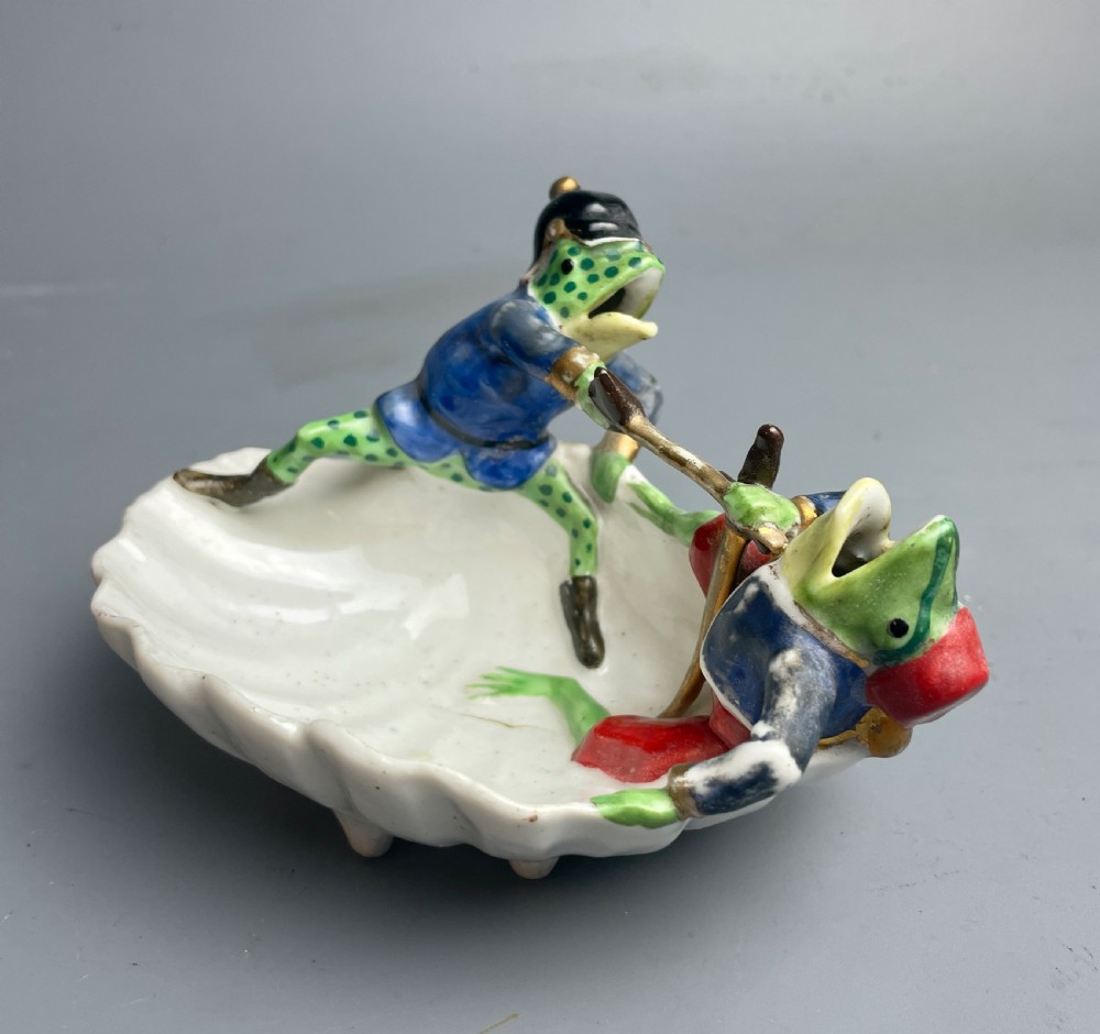 Continental novelty porcelain dish of two frogs sword fighting fairing View III