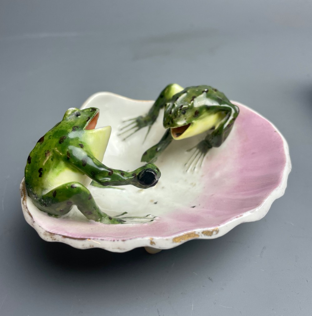 Continental novelty porcelain dish with two toads fairing