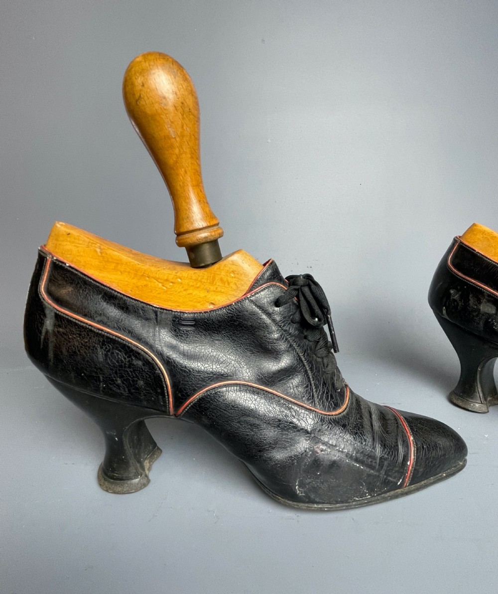 Victorian / Edwardian ladies black leather lace up shoes View II