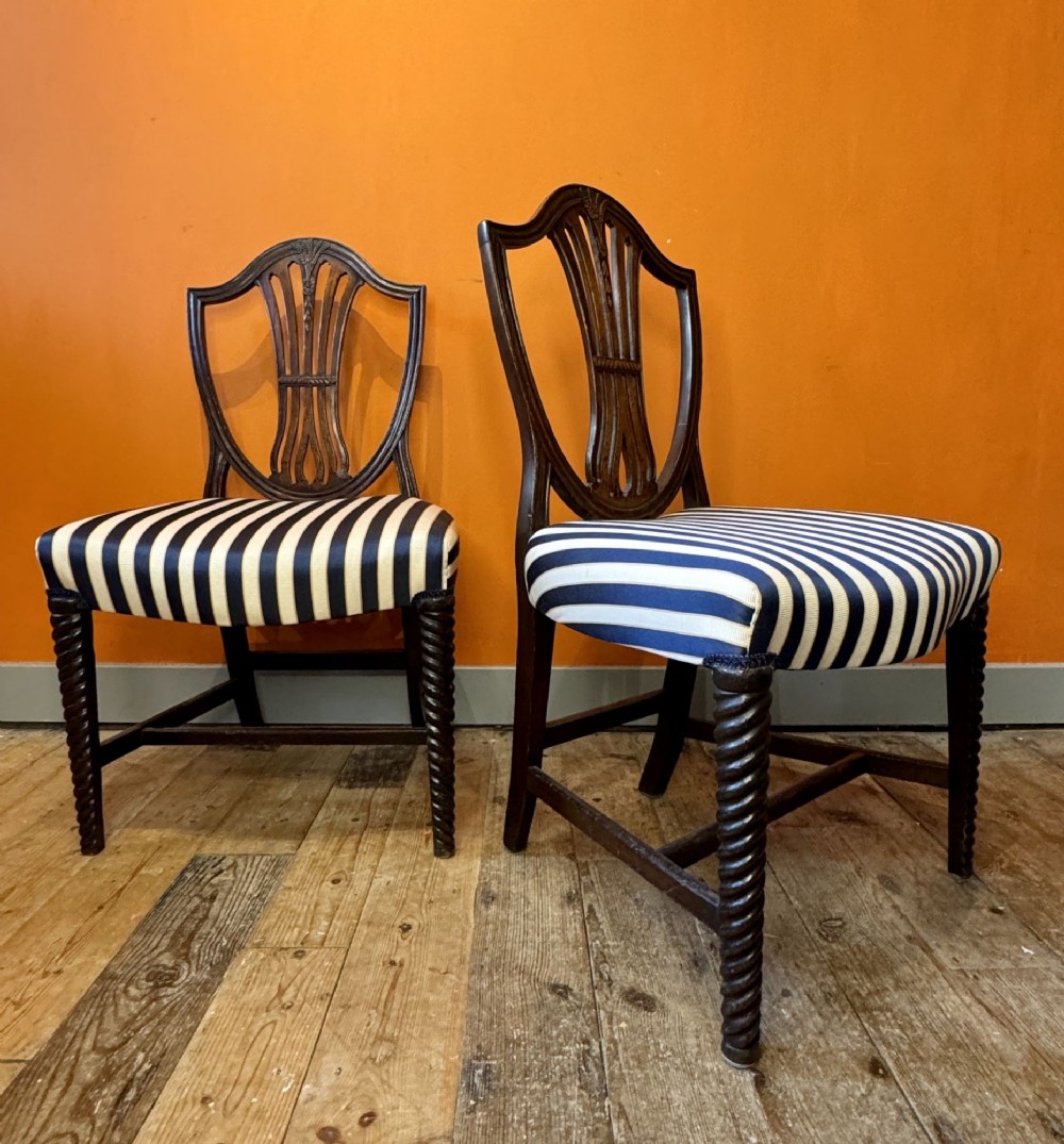 Pair of Georgian Hepplewhite Chairs with Spiral Carved Forelegs