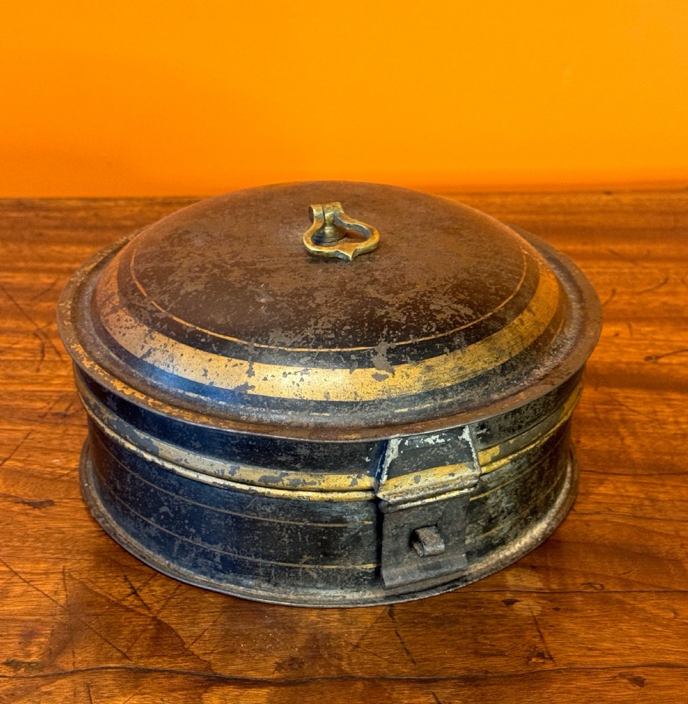Georgian japanned toleware spice box