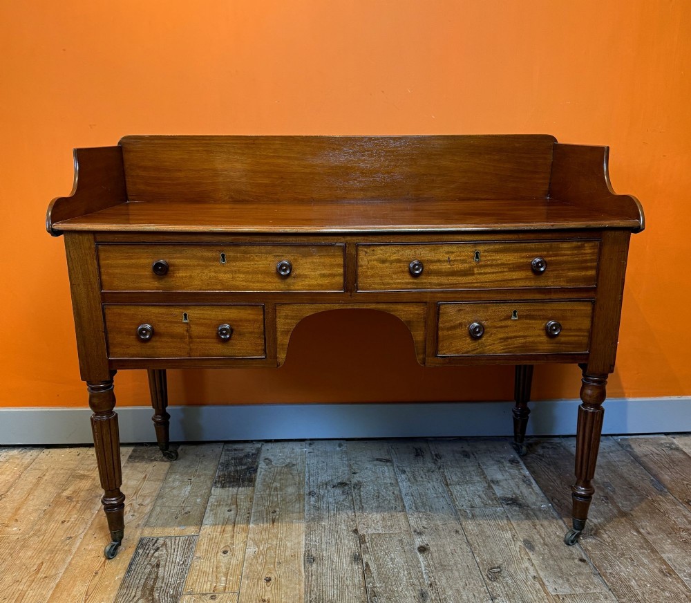 Irish Mahogany Tray Top Washstand of Country House Proportions
