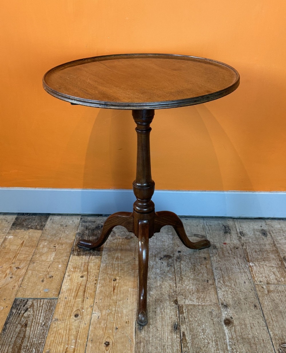 Georgian Mahogany Tip-Top Tripod Table with Moulded Edge