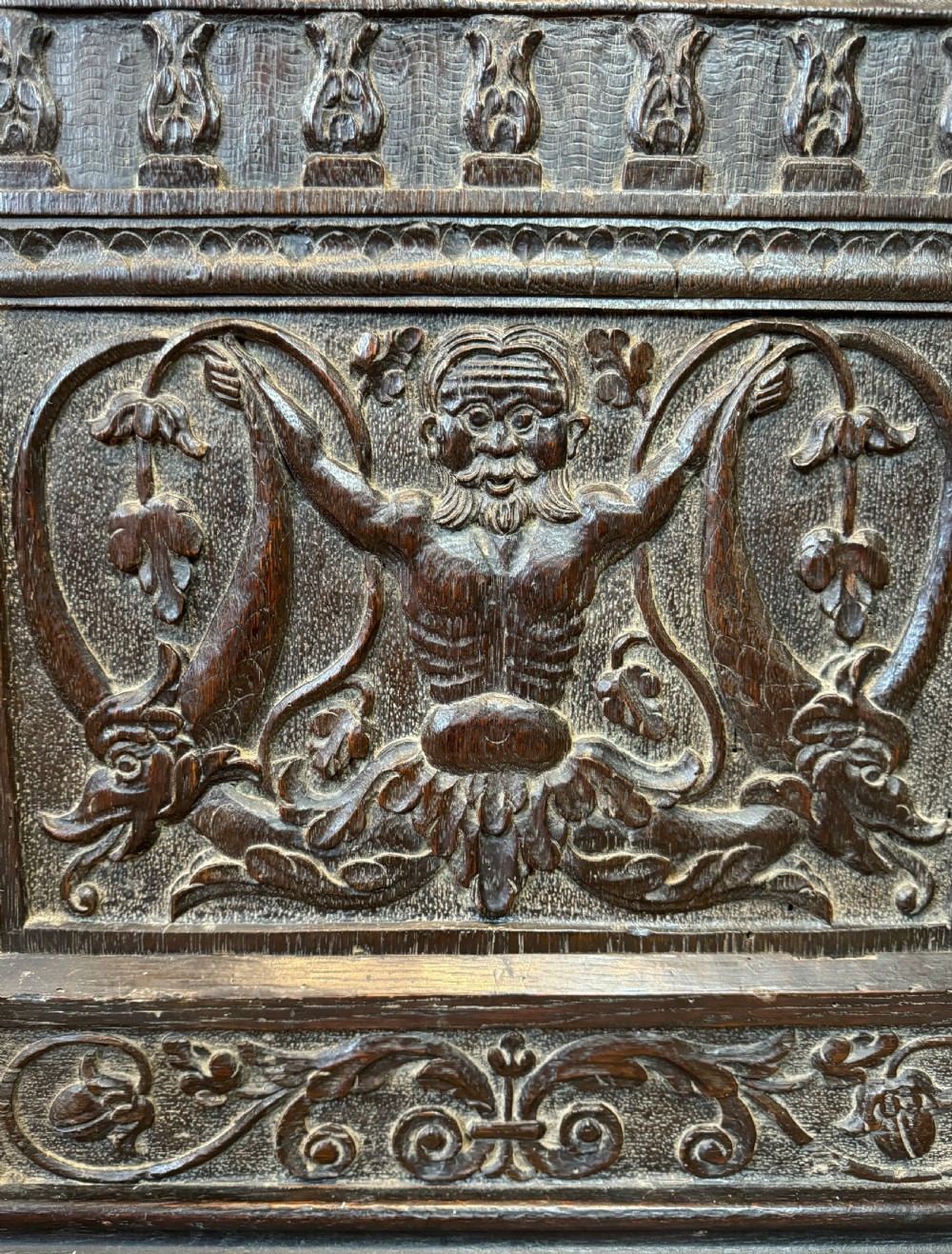 16th Century Romaine Carved Oak Portrait Panel dated 1563 View VII