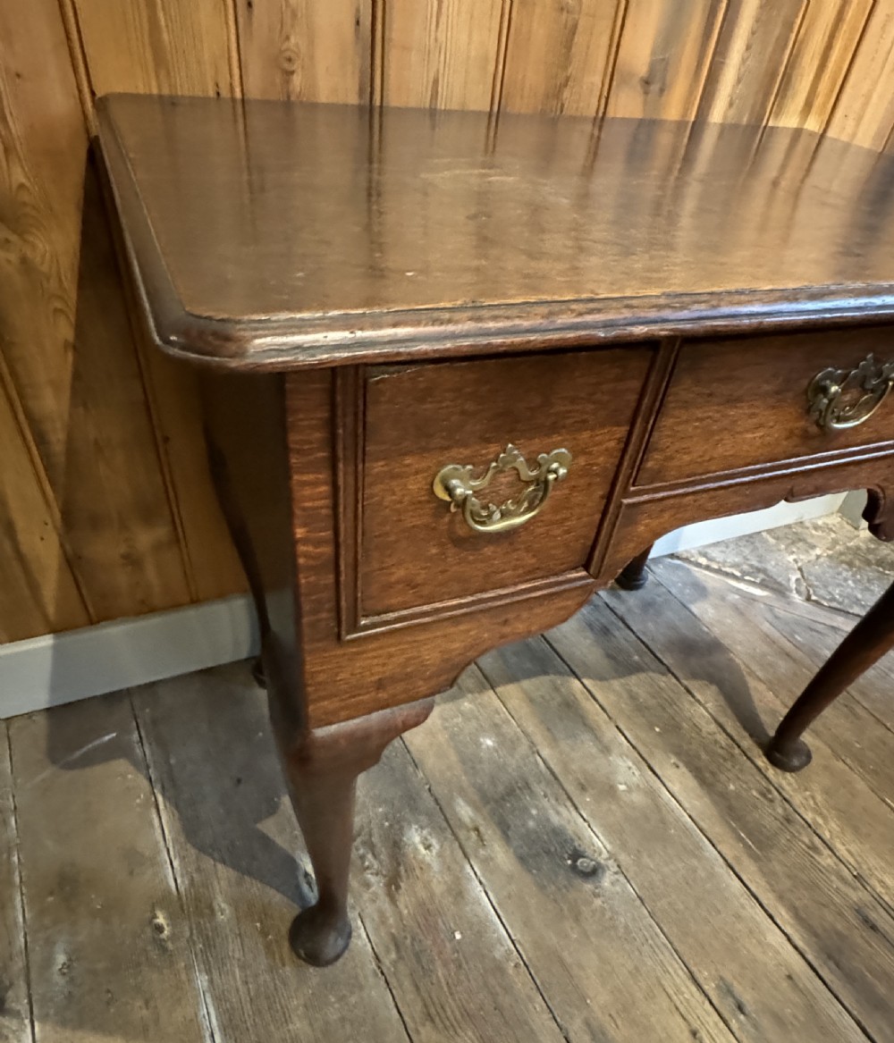 Georgian Oak Lowboy with Cabriole Legs View VII
