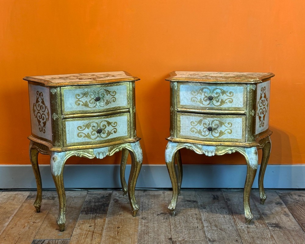 Pair of Vintage Italian Florentine Gilt Bedside Chests