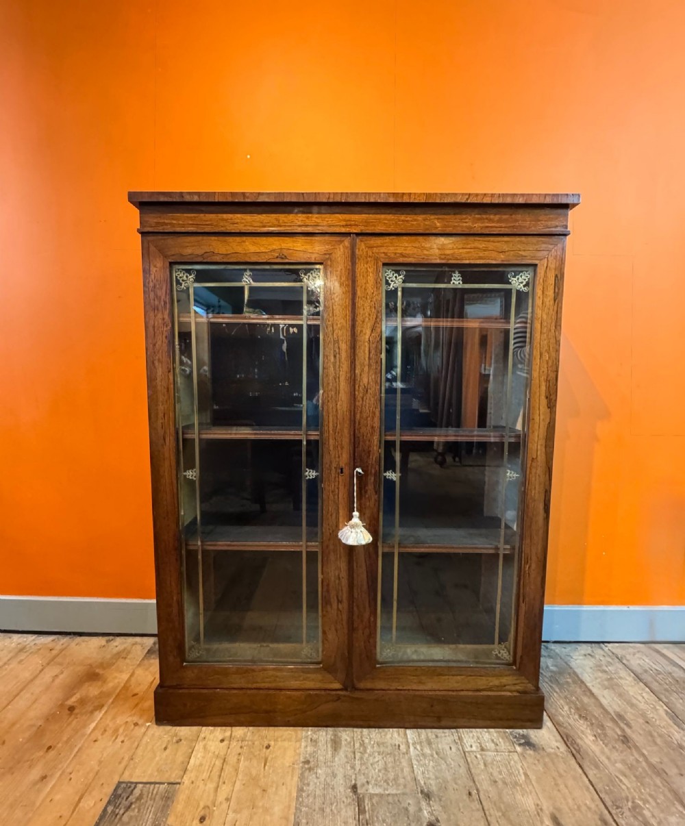Fine Quality Victorian Rosewood Bookcase Cabinet