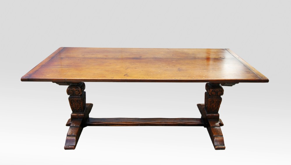 CARVED OAK REFRACTORY TABLE BY G T RACKSTRAW