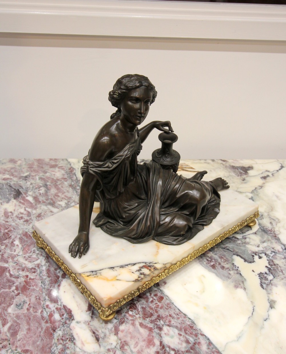 BRONZE FIGURE OF LADY ON MARBLE 
