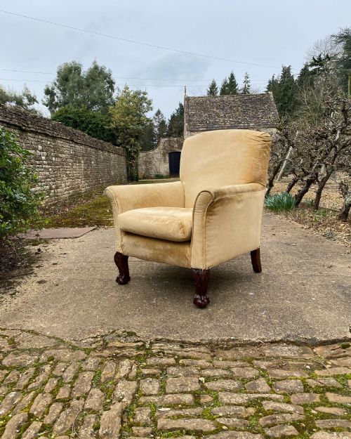 a country house armchair with ball and claw feet - CATEGORY: ANTIQUE CHAIRS - DATED EDWARDIAN
