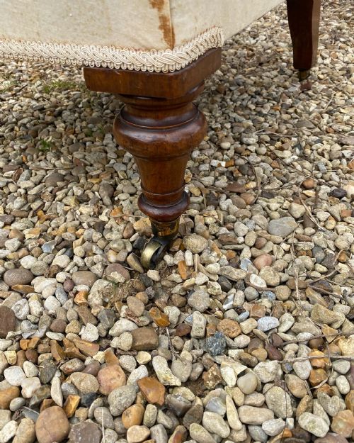 A 19TH CENTURY SLIPPER CHAIR - ADDITIONAL PHOTO 2
