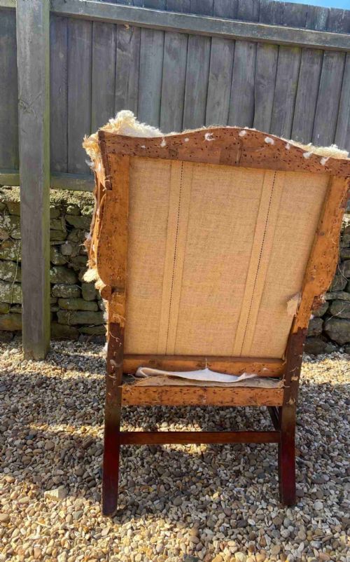 A PAIR OF GEORGIAN WING CHAIRS - ADDITIONAL PHOTO 1