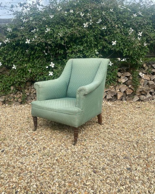 a victorian armchair - CATEGORY: ANTIQUE CHAIRS - DATED VICTORIAN